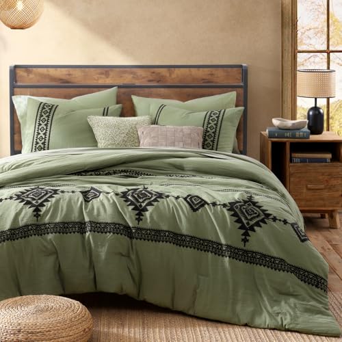 Embroidery Queen Size Comforter Set 7 Pieces Western Bed in a Bag