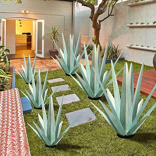24" Metal Agave Plant Outdoor Decor