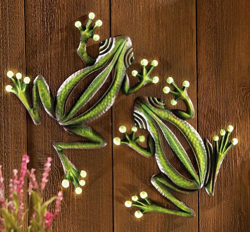 Glow in The Dark Hanging Frogs Wall Fence Tree Decor (3 Count)