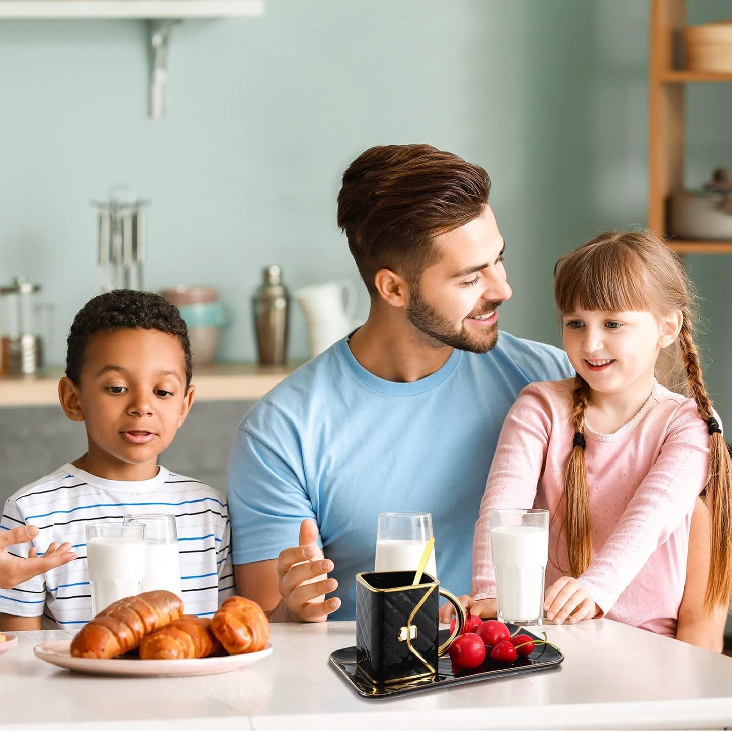 Zubebe 1 Set Coffee Mug Elegant Handbag Shaped Cup Modern Ceramic Purse Mug with Spoon and Saucer, 10oz Cute Creative Tea Cup for Office Home Woman Girls Gift (Black)