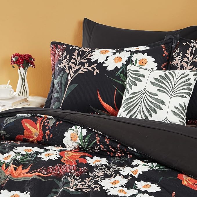 CASAAGUSTO Full Comforter Set, 7 PCS Black Shore Floral Comforter Set with Flowers Leaves Pattern, Soft Seersucker Design All Season Queen Size Bedding Set with Decor Pillow (80"X90")