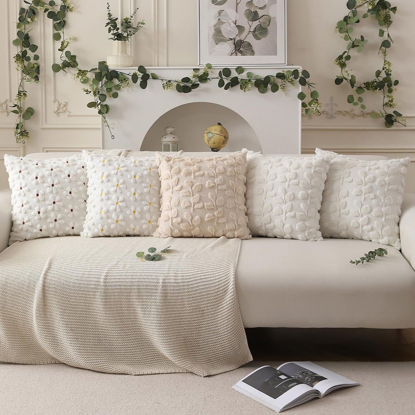 DFXSZ Spring Summer Pillow Covers 18x18 inch Set of 2 Farmhouse Decor Yellow Flower Heart Daisy Soft Plush Faux Fur Jacquard Throw Pillows for Bedroom Sofa Holiday Spring Summer Home Decor PTK024A18