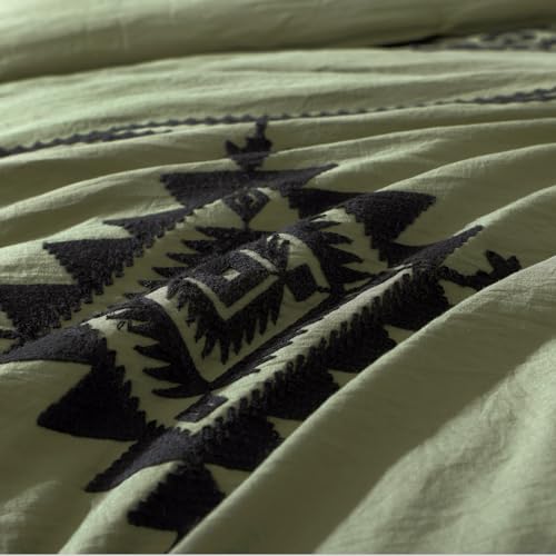 Embroidery Queen Size Comforter Set 7 Pieces Western Bed in a Bag