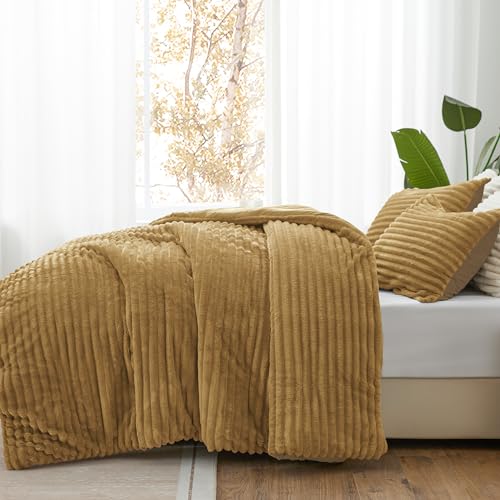 Fleece Queen Comforter Set