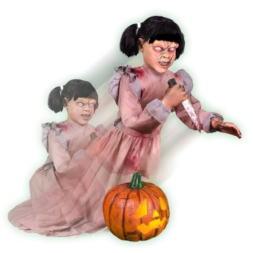 Lunging Pumpkin Carver Zombie Girl by Tekky (Lunging Pumpkin Carver)