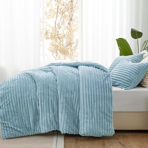 Fleece Queen Comforter Set (3 Count)