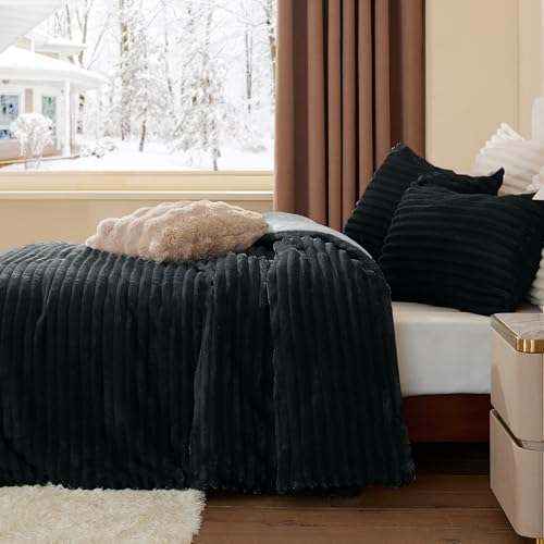 Fleece Full Comforter Set