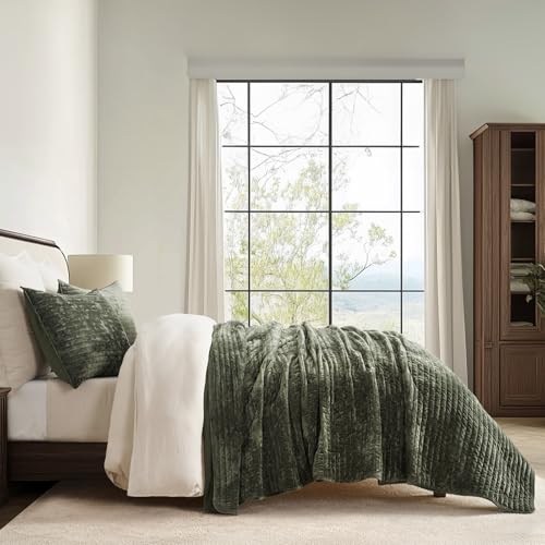 Oversized Velvet Quilt Set