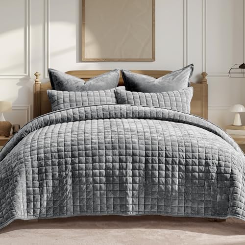 Velvet Quilt Set