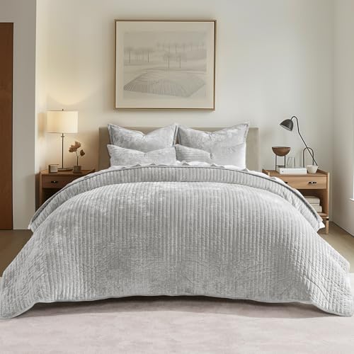 Stripe Channel Luxury Velvet Quilt Set Queen Size
