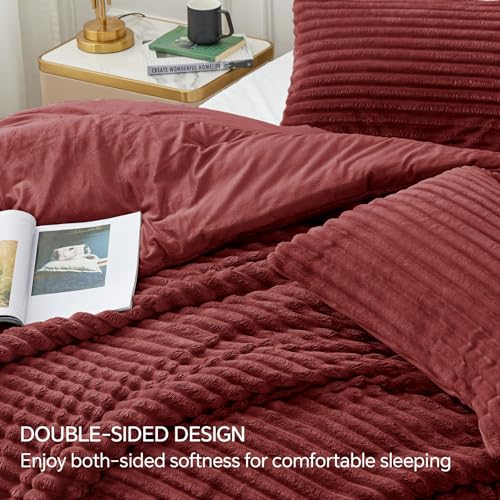 Fleece Queen Comforter Set