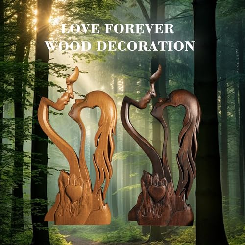 Wooden Kissing Couple Ornament