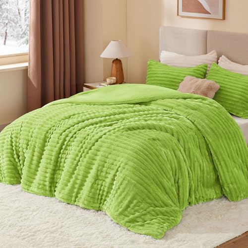 Fleece Queen Comforter Set