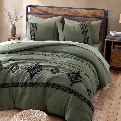 Embroidery Super King Plus Comforter Set 7 Pieces Bed in a Bag