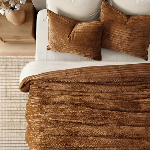 Stripe Channel Luxury Velvet Quilt Set King Size