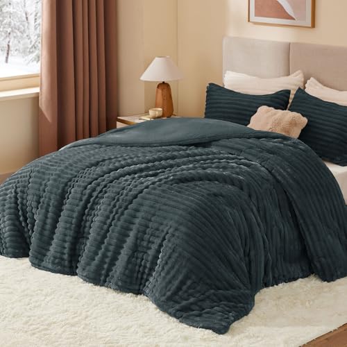 Fleece Queen Comforter Set