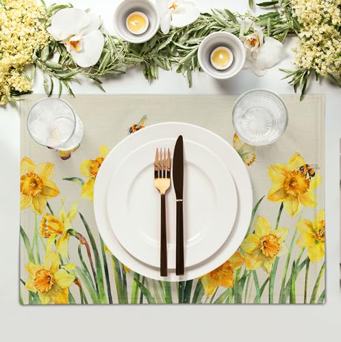Spring Daffodils Placemats Set of 4 Watercolor Yellow Flower Table Mats Summer Farmhouse Floral Heat Resistant Washable Placemat for Party Kitchen Dining Table Decor Indoor Outdoor 12x18 Inch (4 Count)