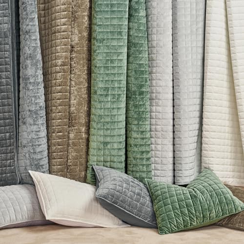 Channel Box Stitch Velvet Quilt Set Twin