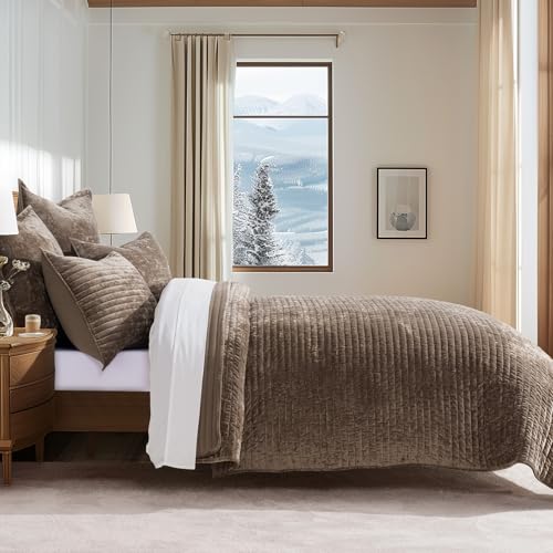 Stripe Channel Luxury Velvet Quilt Set King Size