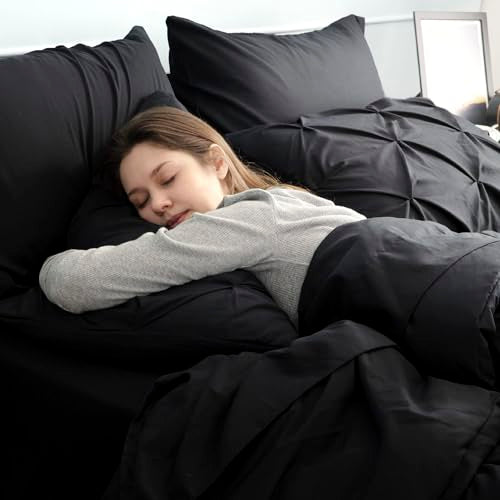 7 Piece Oversized Queen Comforter Set & Sheets