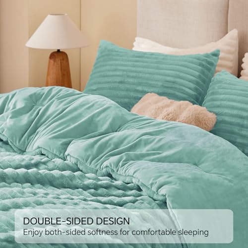 Fleece Full Comforter Set