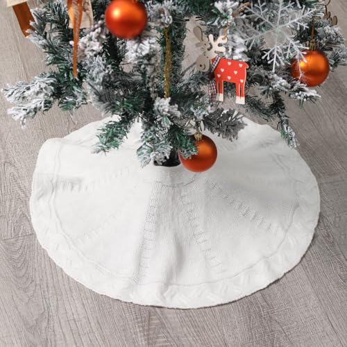18" White Knitted Tree Skirt