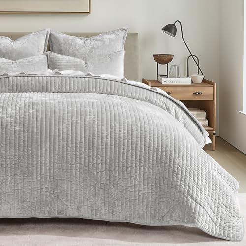 Stripe Channel Luxury Velvet Quilt Set Queen Size