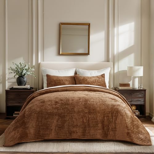 Stripe Channel Luxury Velvet Quilt Set King Size