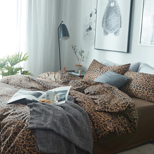 Leopard Print King Size Comforter Set Animal Cheetah Printed Comforter Soft Fluffy 3 Pieces Floral Lightweight Bedding Comforter with 2 Pillowcases Farmhouse Leopard Print Comforter Set King