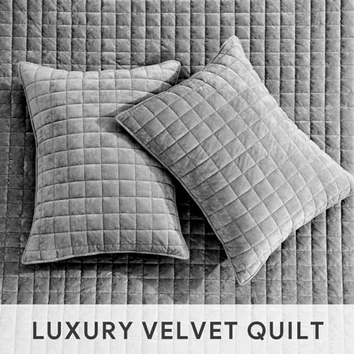 Channel Box Stitch Velvet Quilt Set Twin