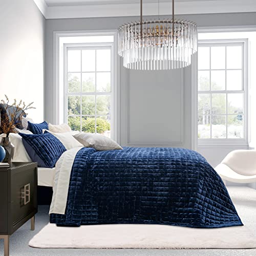 Channel Box Stitch Velvet Quilt Set