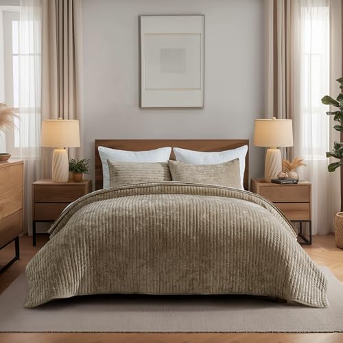 Stripe Channel Luxury Velvet Quilt Set Queen Size