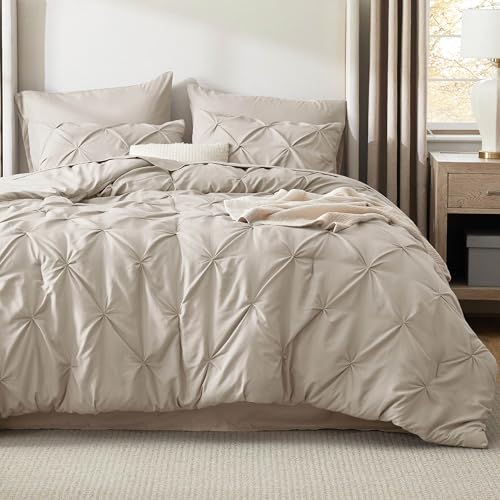 7 Piece Oversized Queen Comforter Set & Sheets