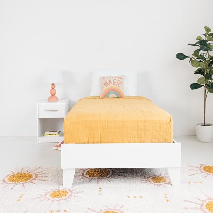 Signature Design by Ashley Piperton Modern Casual Youth Platform Bed Frame, Twin, White
