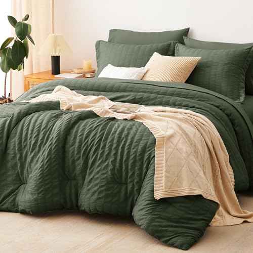 King Size Comforter Set 7 Pieces Dark Green Seersucker Bed in a Bag