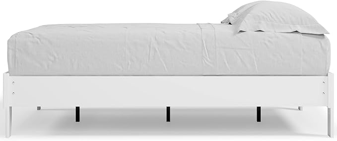 Signature Design by Ashley Piperton Modern Casual Youth Platform Bed Frame, Full, White