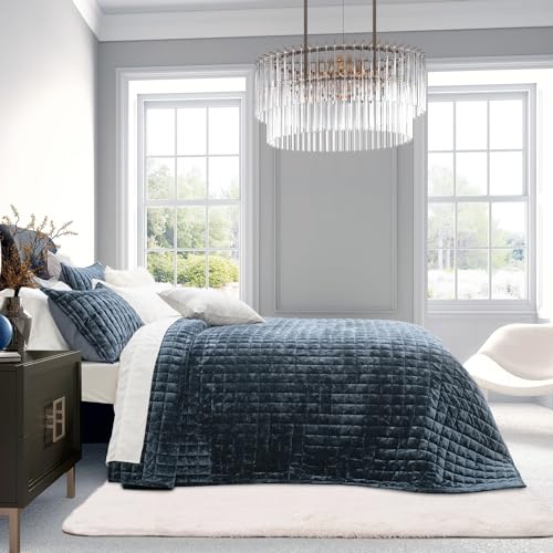 Velvet Quilt Set