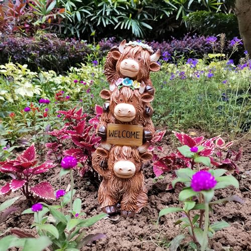 12 Inch Highland Cow Garden Statue Solar Outdoor Decor for Yard Patio Porch
