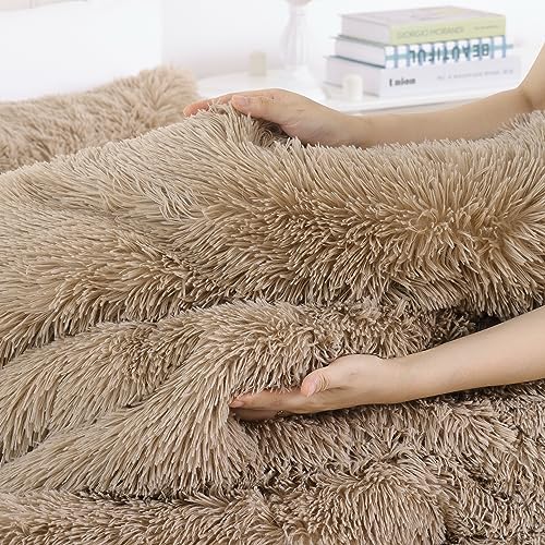 Fluffy Queen Comforter Set
