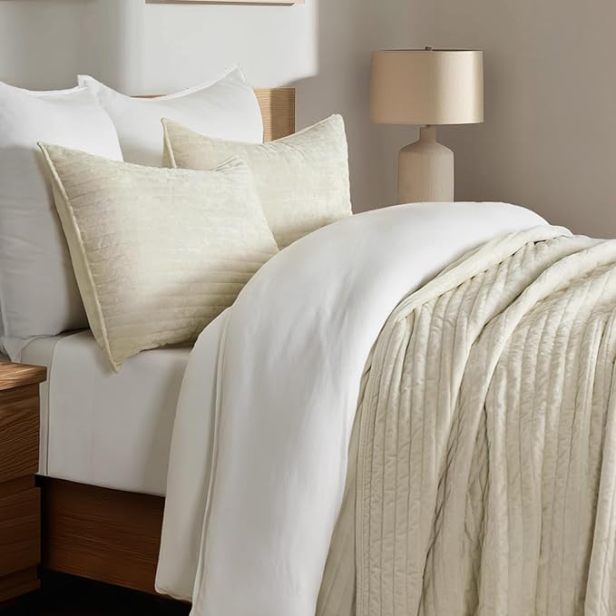 EVERGRACE Velvet Quilt Set California King 118'' x 106'', Luxurious Soft Striped Channel Bedding Set, Lightweight Velvet Comforter for All Season, Oversized Bedspread Coverlet w/ 2 Shams, Beige