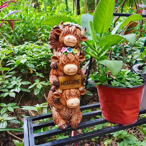 12 Inch Highland Cow Garden Statue Solar Outdoor Decor for Yard Patio Porch