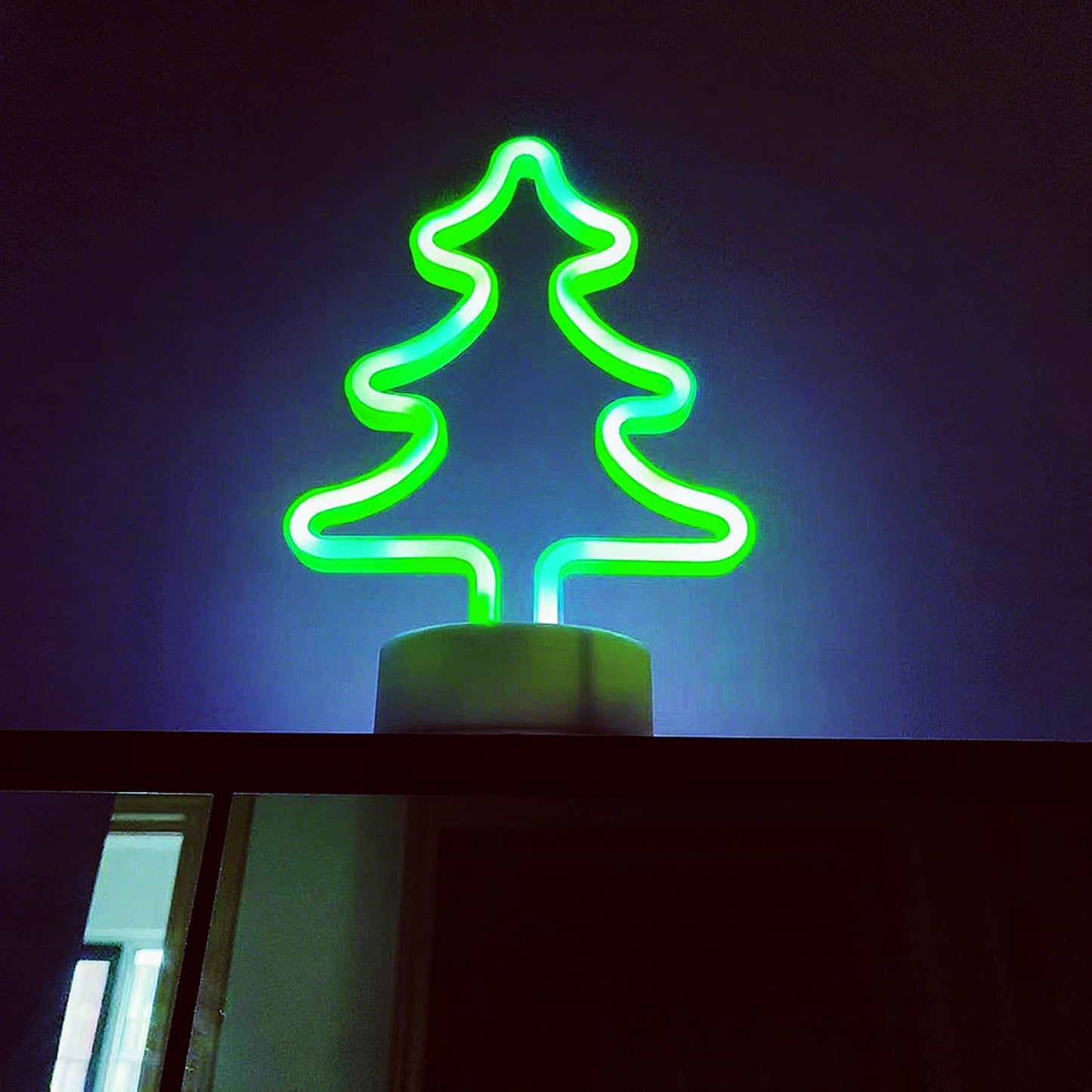 Christmas Tree Neon Light Signs for Bedroom Bedside Dorm Wall Decor,Neon Light up Christmas Decor LED Night Lights Table Ornaments Gifts for Kids Christmas Party,Battery Powered or USB Powered