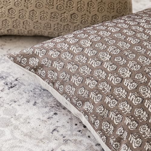 Decorative Floral Print Throw Pillow Covers 18×18 Inch (2 Count)