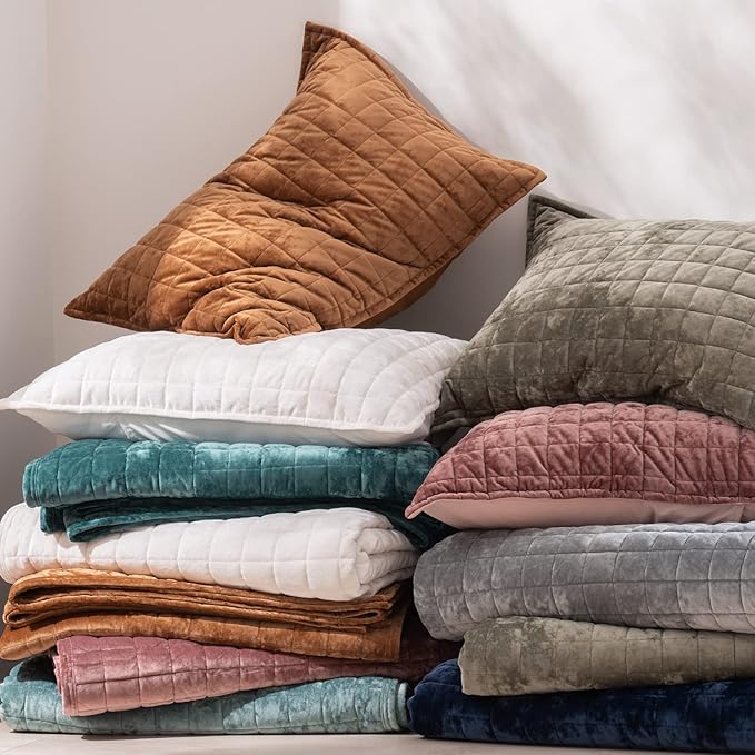 RECYCO Luxury Velvet Quilt Set King Size, Lightweight Velvet Comforter Set, Oversized Bedspread Coverlet Quilted Bedding Set, with 2 Matching Pillow Shams, for All Season, Teal