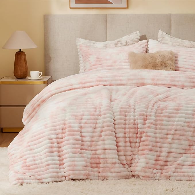 BEDELITE Fleece King Comforter Set -Super Soft & Warm Fluffy Pink&White Bedding, Luxury Fuzzy Heavy Bed Set for Winter with 2 Pillow Cases