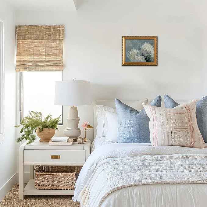 uniro Vintage Gold Framed Wall Art for Home Decor, Retro Blue Hydrangea Flower Canvas Art Prints Artwork, Aesthetic Bedroom Wall Art Easter Floral Wall Decor, French Country decor Spring Botanical Oil Painting Picture for Bathroom, Gallary, Living Room...