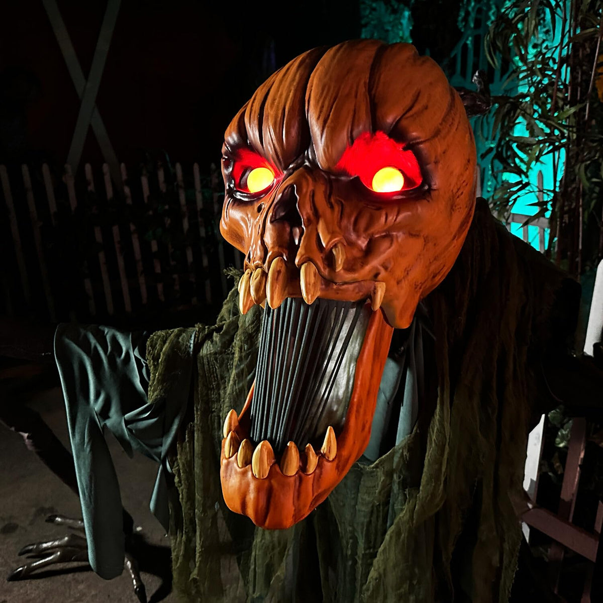 4.5 Ft. Groundbreaking Jack Animatronic by Tekky
