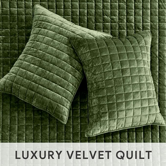 RECYCO Luxury Velvet Quilt Set King Size Bedding Sets, Ultra Soft Velvet Comforter Set, Lightweight Channel Box Stitch Oversized Bedspread Coverlet for All Season, with 2 Shams, Loden Green