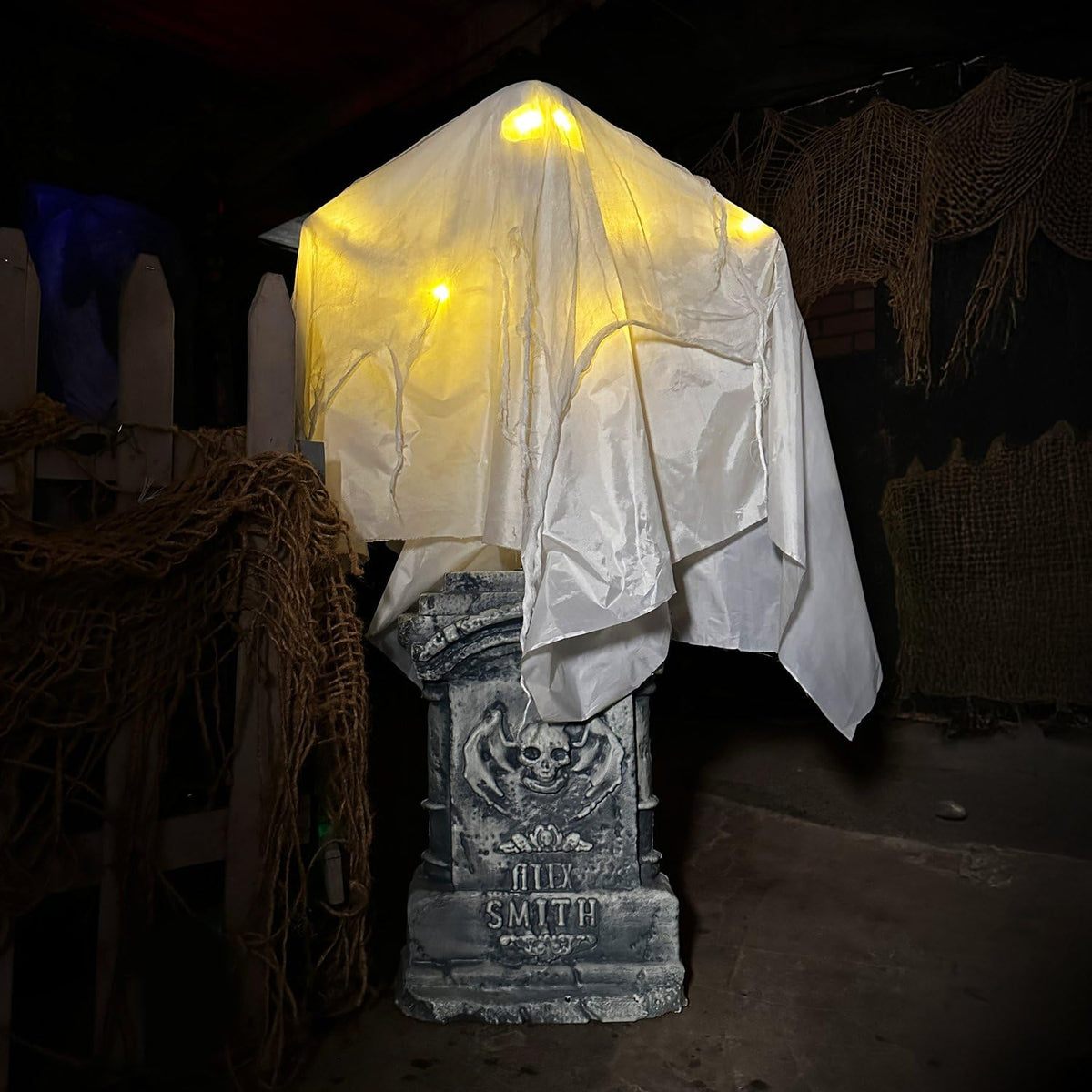 4.1 Ft. Light (4.2 ft Ghost with Tomb)