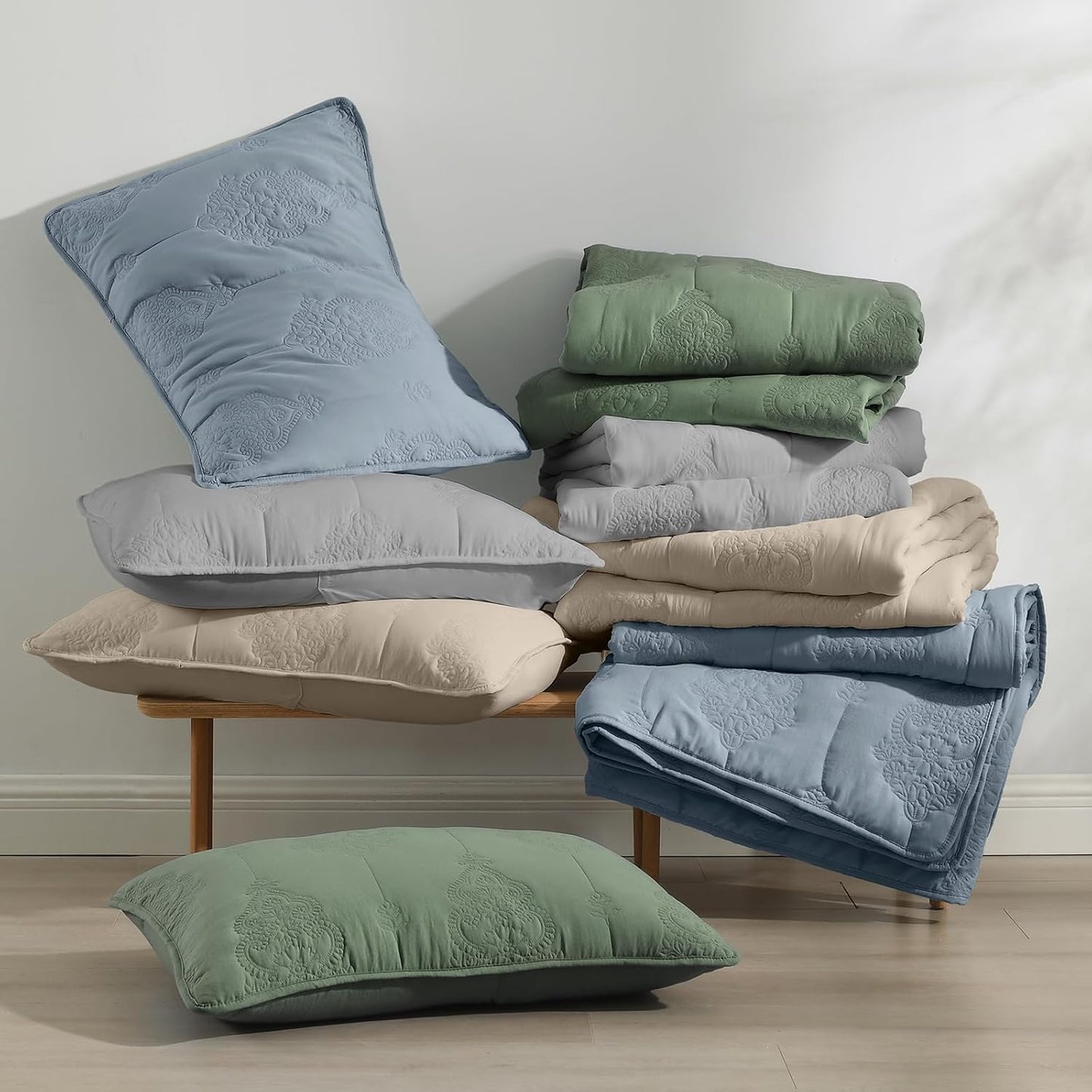 HORIMOTE HOME Khaki Quilt King Size Floral Quilt Bedspread Lightweight Soft Pre-Washed Microfiber Bedcover, 3 Pieces Thin Comforter Bed Cover Bedding Set for All Season